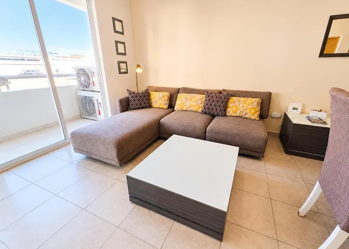 Bahia Del Tezal 103b Modern 1br Retreat With Rooftop Pool & Access Apartment Cabo San Lucas