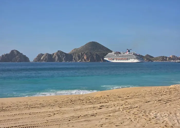 Apartment Bahia Del Tezal 103b Modern 1br Retreat With Rooftop Pool & Access Cabo San Lucas
